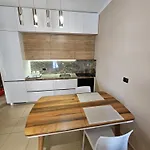 Διαμέρισμα Centre *